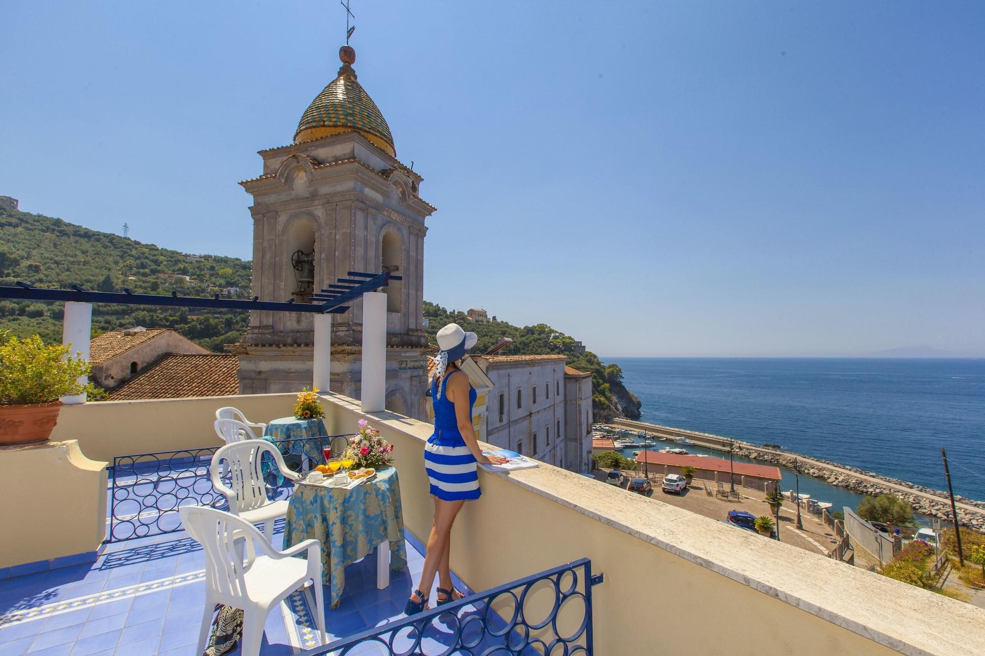 Hotel Piccolo Paradiso ماسّا لوبْرينسِ المظهر الخارجي الصورة