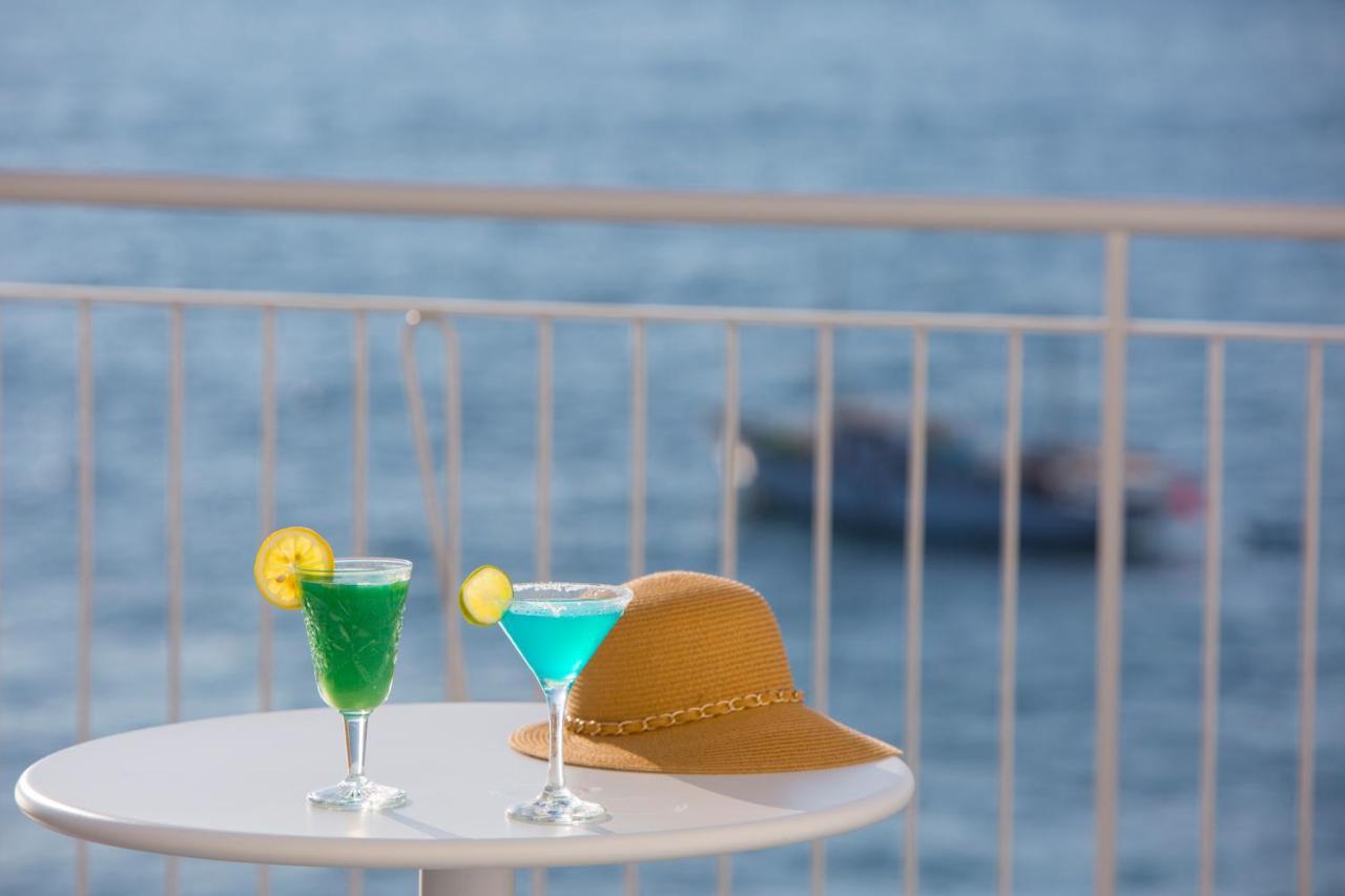 Hotel Piccolo Paradiso ماسّا لوبْرينسِ المظهر الخارجي الصورة
