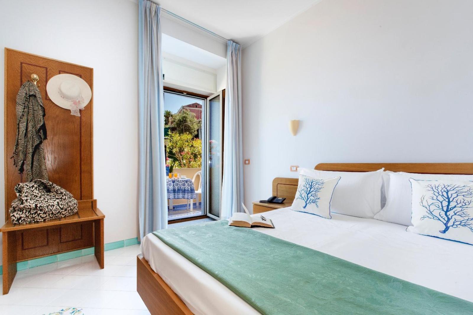 Hotel Piccolo Paradiso ماسّا لوبْرينسِ المظهر الخارجي الصورة