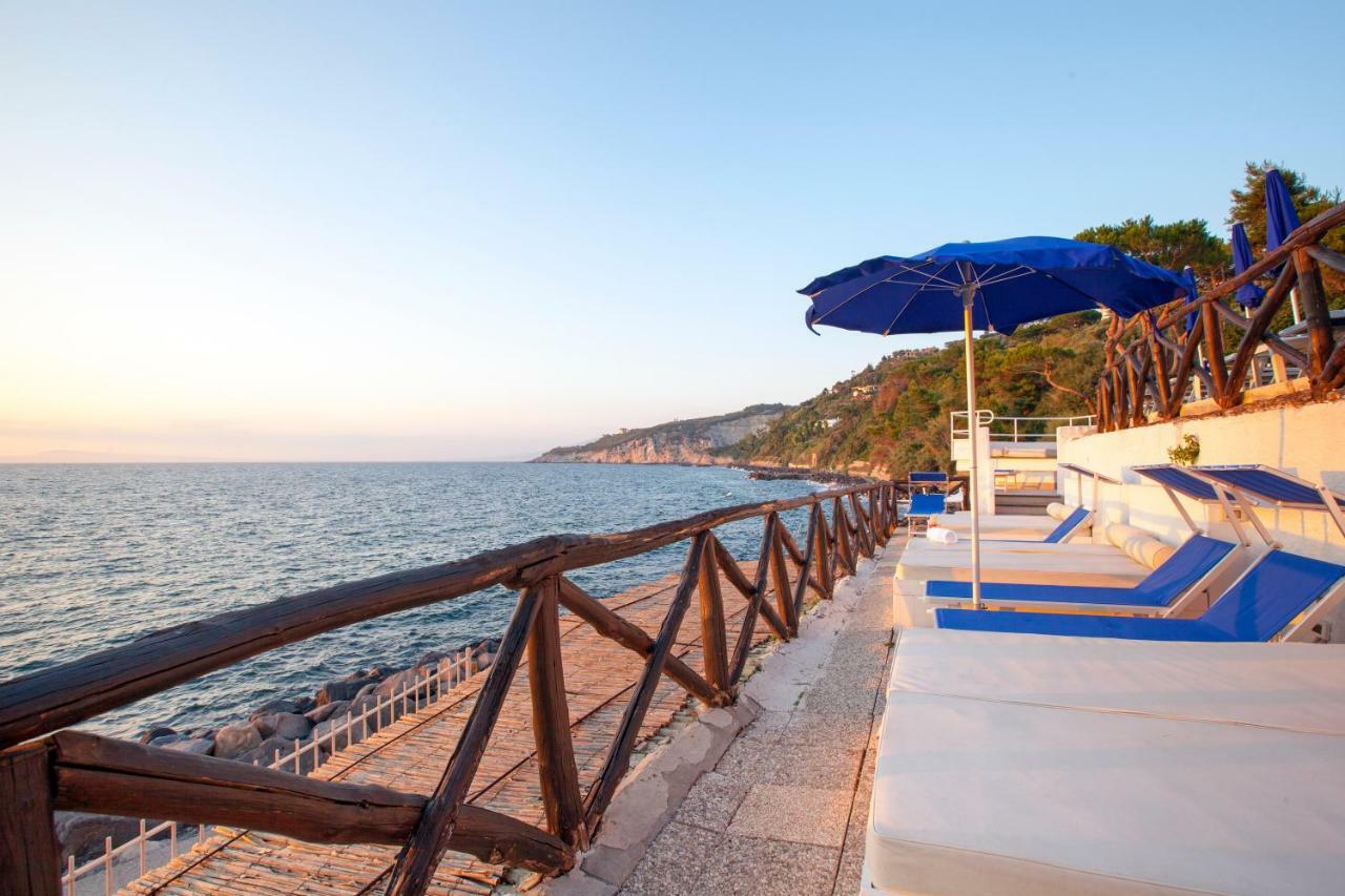 Hotel Piccolo Paradiso ماسّا لوبْرينسِ المظهر الخارجي الصورة