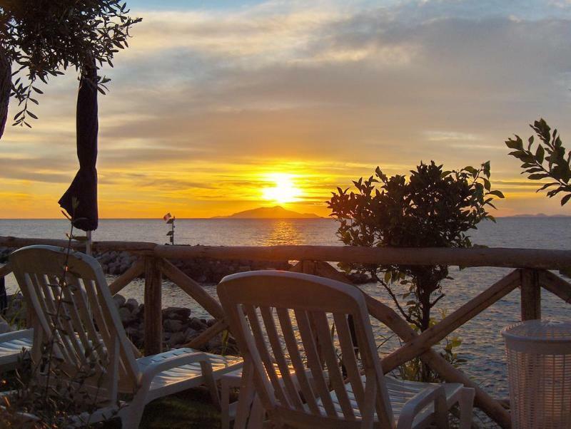 Hotel Piccolo Paradiso ماسّا لوبْرينسِ المظهر الخارجي الصورة